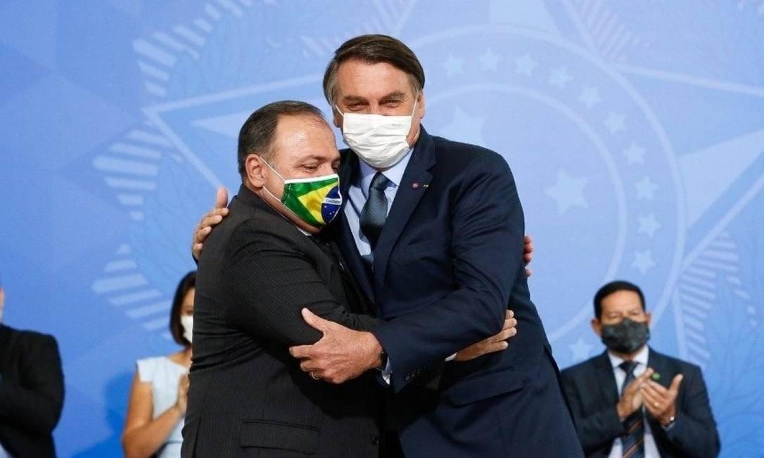 Presidente Jair Bolsonaro e general Eduardo Pazuello, ministro da Saúde